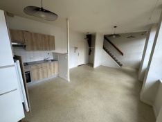 Appartement F4 triplex - BESANCON CENTRE VILLE