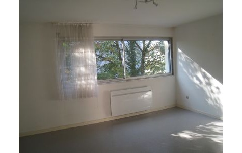 Appartement F1 - BESANCON QUARTIER QUATRE VENTS