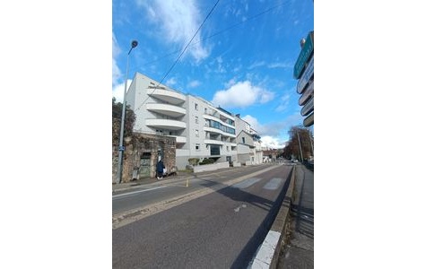 F3 MEUBLE - BESANCON BAS DE LA RUE DE DOLE