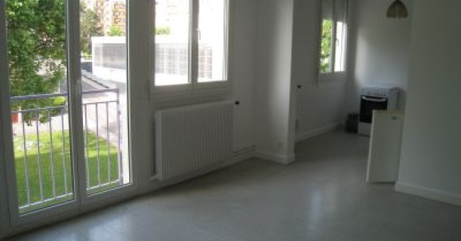 Appartement F1 bis - BESANCON QUARTIER MONTRAPON