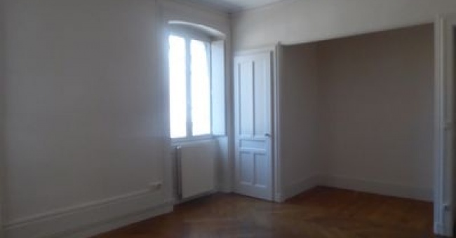Appartement F4 - BESANCON CENTRE VILLE